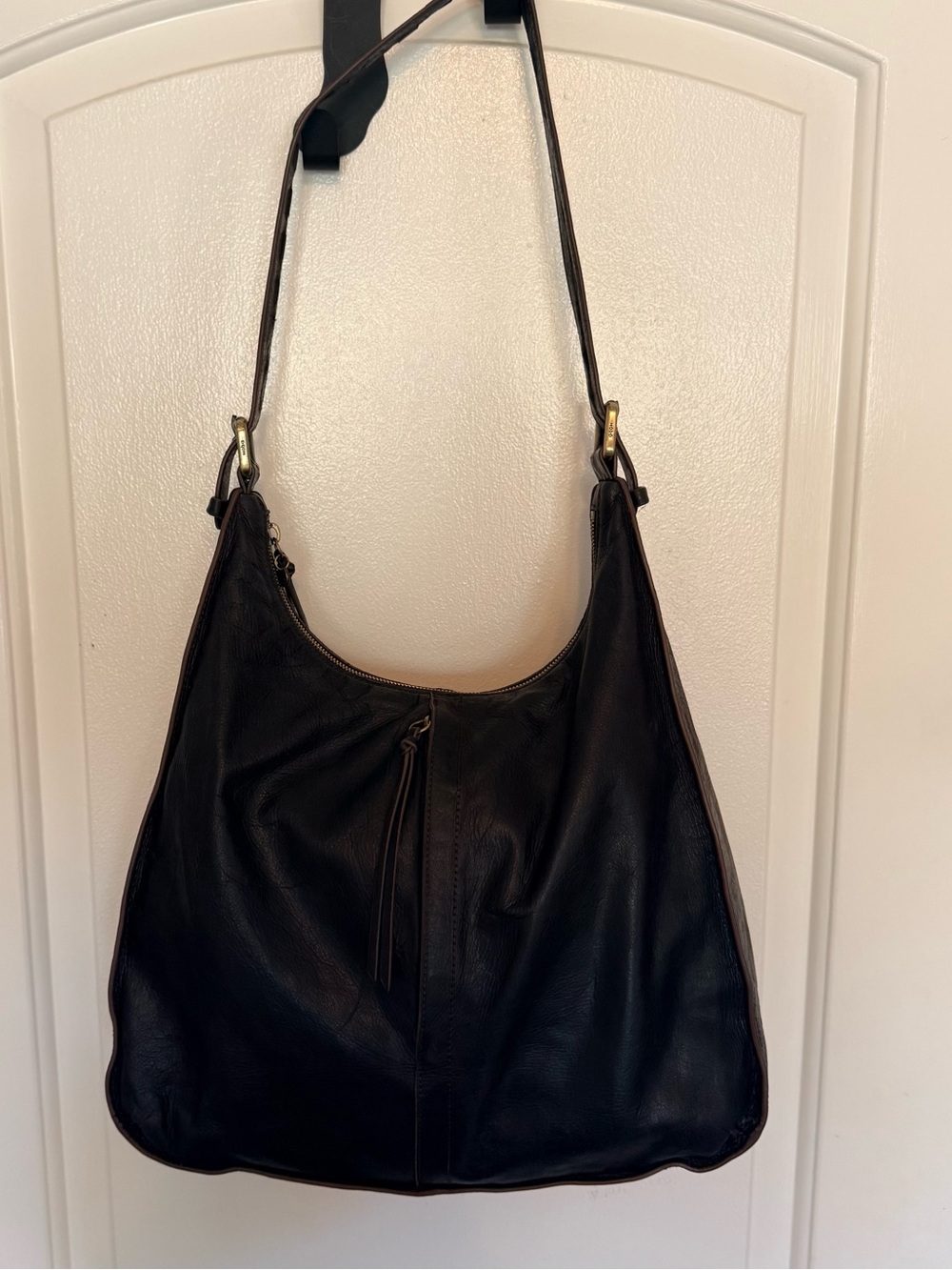 Hobo "The Original" Black Leather Shoulder Bag - Picture 3 of 12